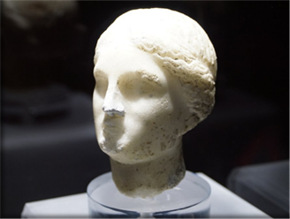 Figure i Head of Venus Erycina, Municipal Museum "Antonio Cordici"